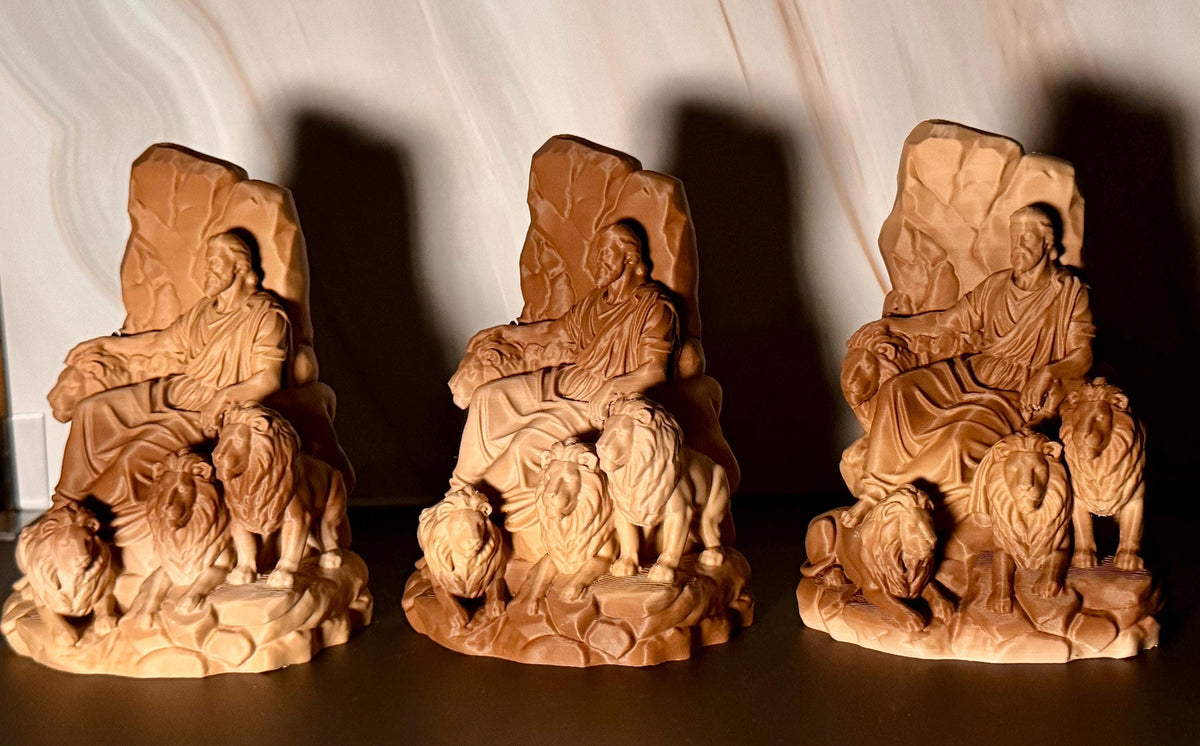 Daniel in Lions Den Sculpture | Sandstone Style Biblical Figure, Faith Decor